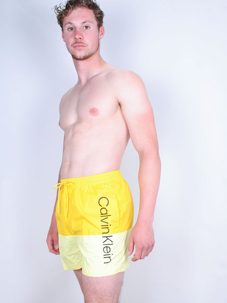 Calvin Klein Swimshort Bold Yellow KM0KM00729 ZGT 6 1n