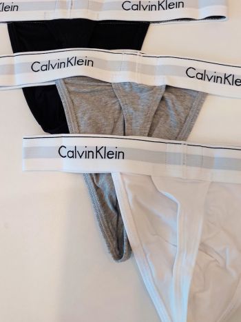 Calvin Klein Thong 3 Pack Modern Cotton Nb3226A Black Grey White 6