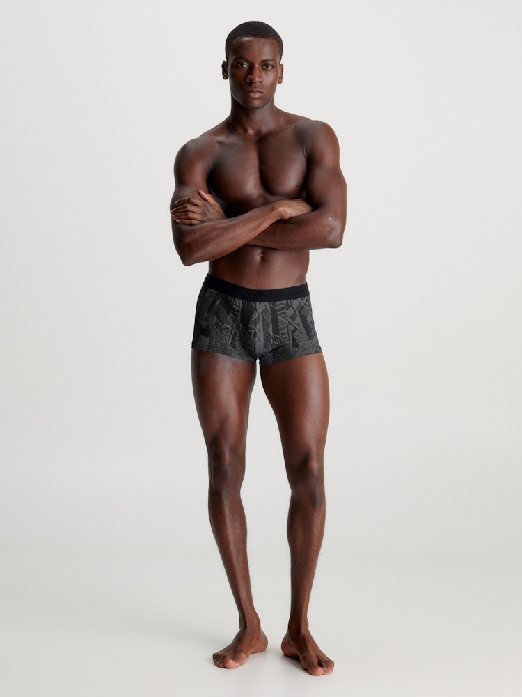 Calvin Klein Black Low Rise Trunk 000nb3734a Lwh New York Collage Print 8