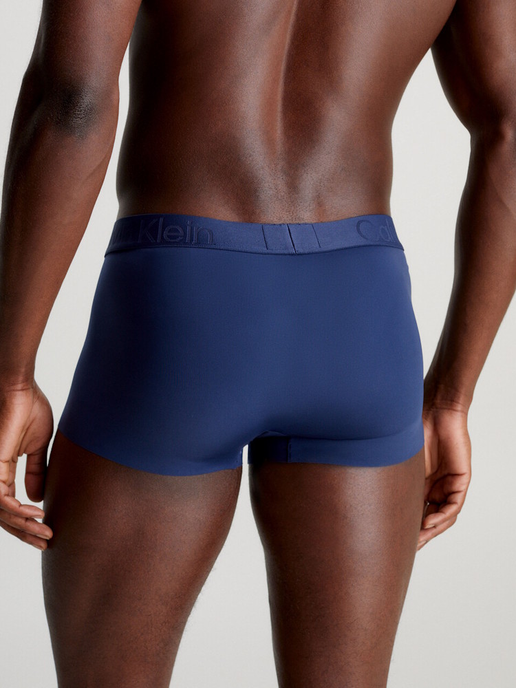 Calvin Klein Ck Black Cooling Low Rise Trunk Blue Shadow 000nb3796avn7 3