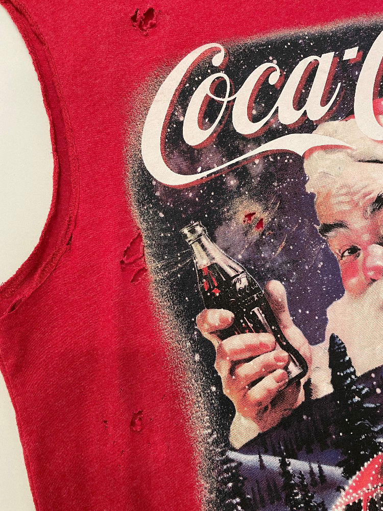 Coca Cola Sleeveless Tee Holidays Are Coming Red UNTAGGED By BodywearStore