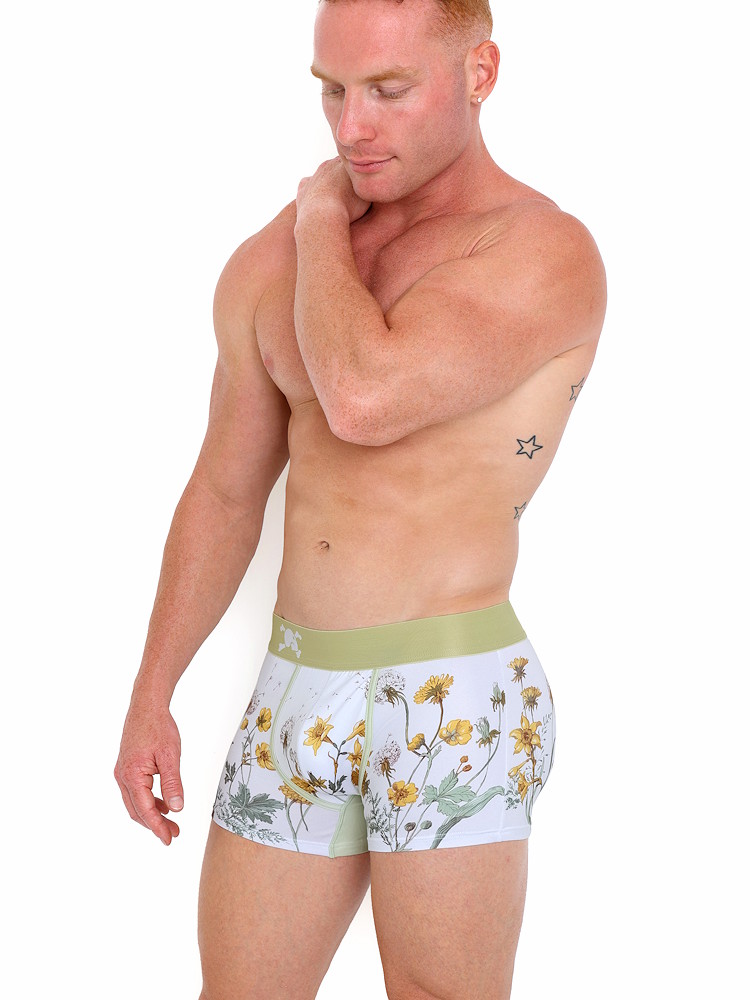 Skull Bones Dandelion White Trunk Wh 4