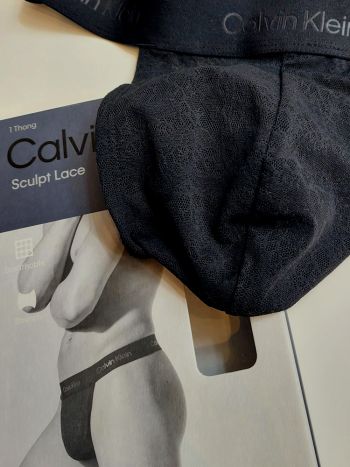 Calvin Klein Sculpt Lace Thong Lv00nb4630 Ub1 Black 2